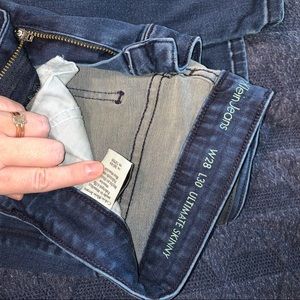Calvin Klein size 28 skinny jean